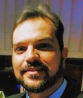 Helton Carneiro Helton Carneiro